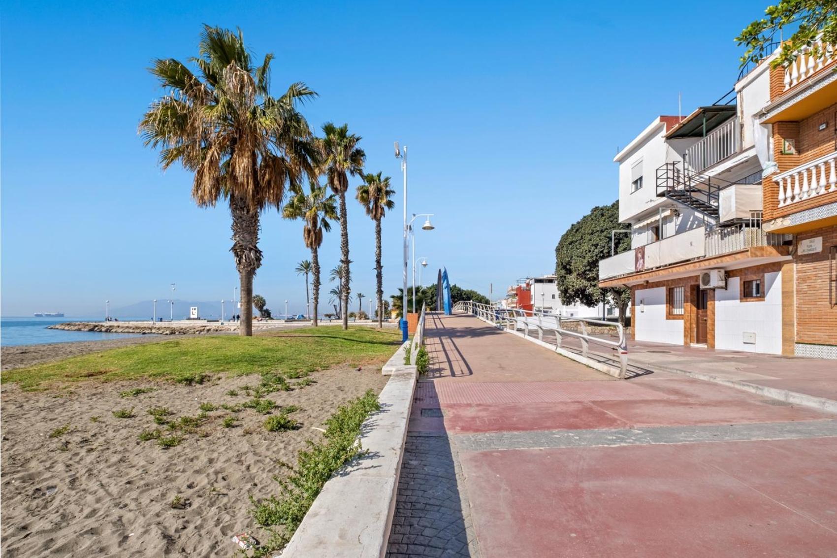 מאלגה Apartamento Frente A La Playa מראה חיצוני תמונה